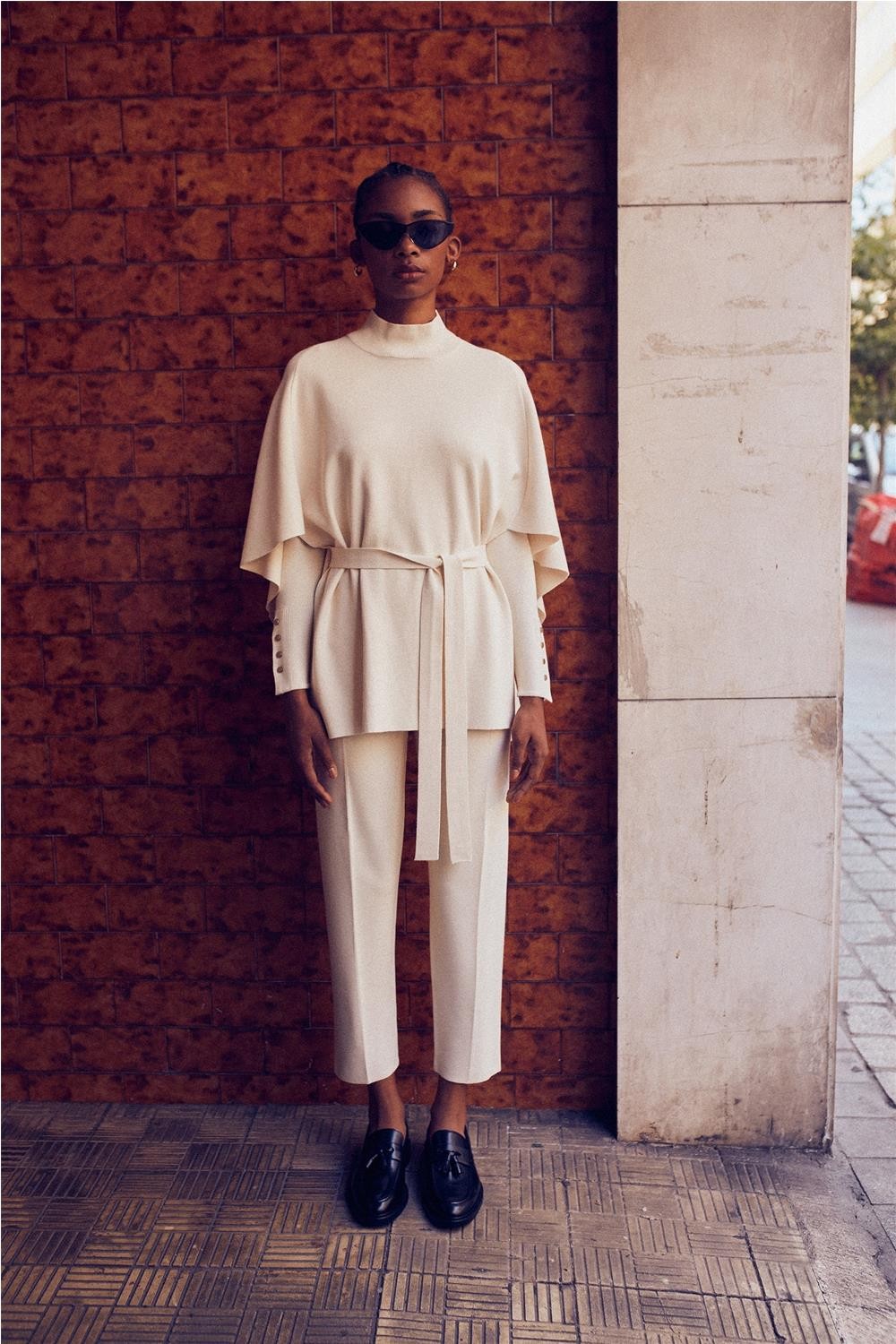 Pantalón de punto de mujer...