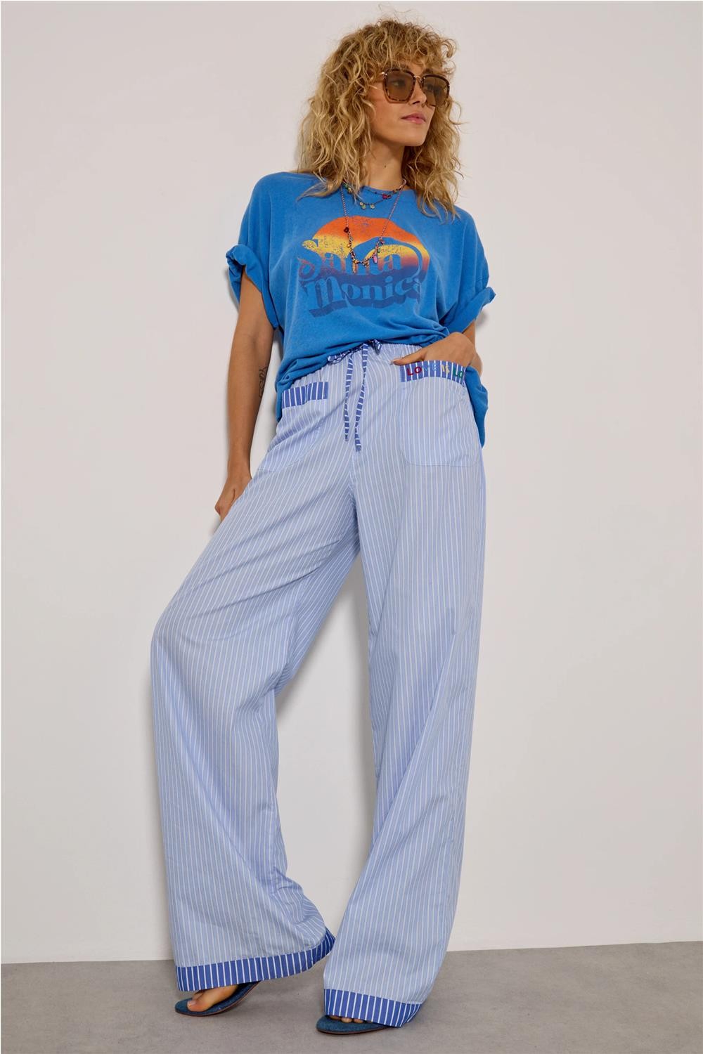 Camiseta de mujer SANTA... 2
