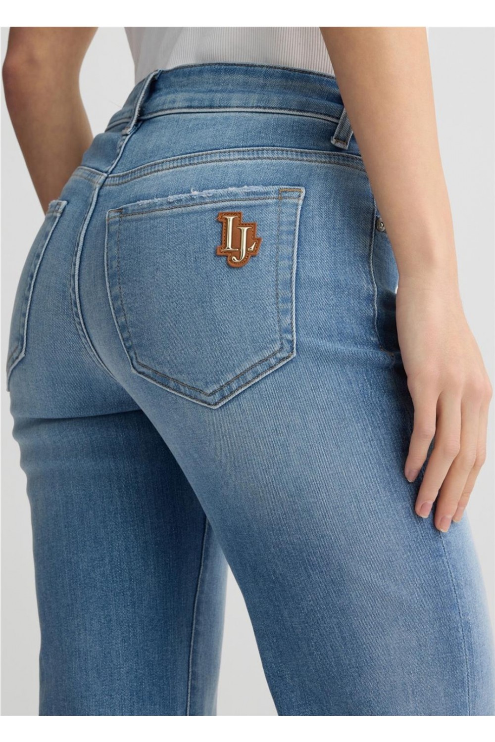 Pantalón vaquero de mujer... 2