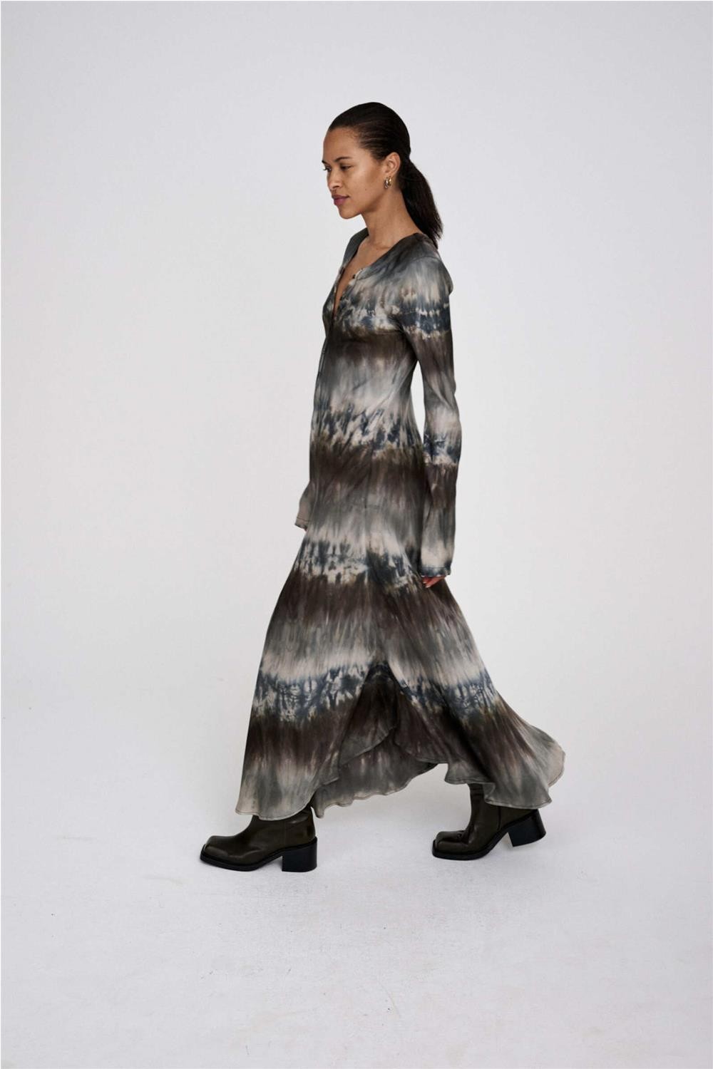 Vestido largo de mujer... 2