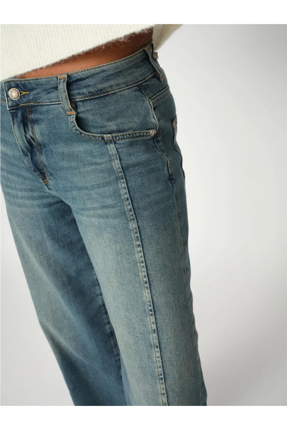 Pantalón vaquero de mujer... 2