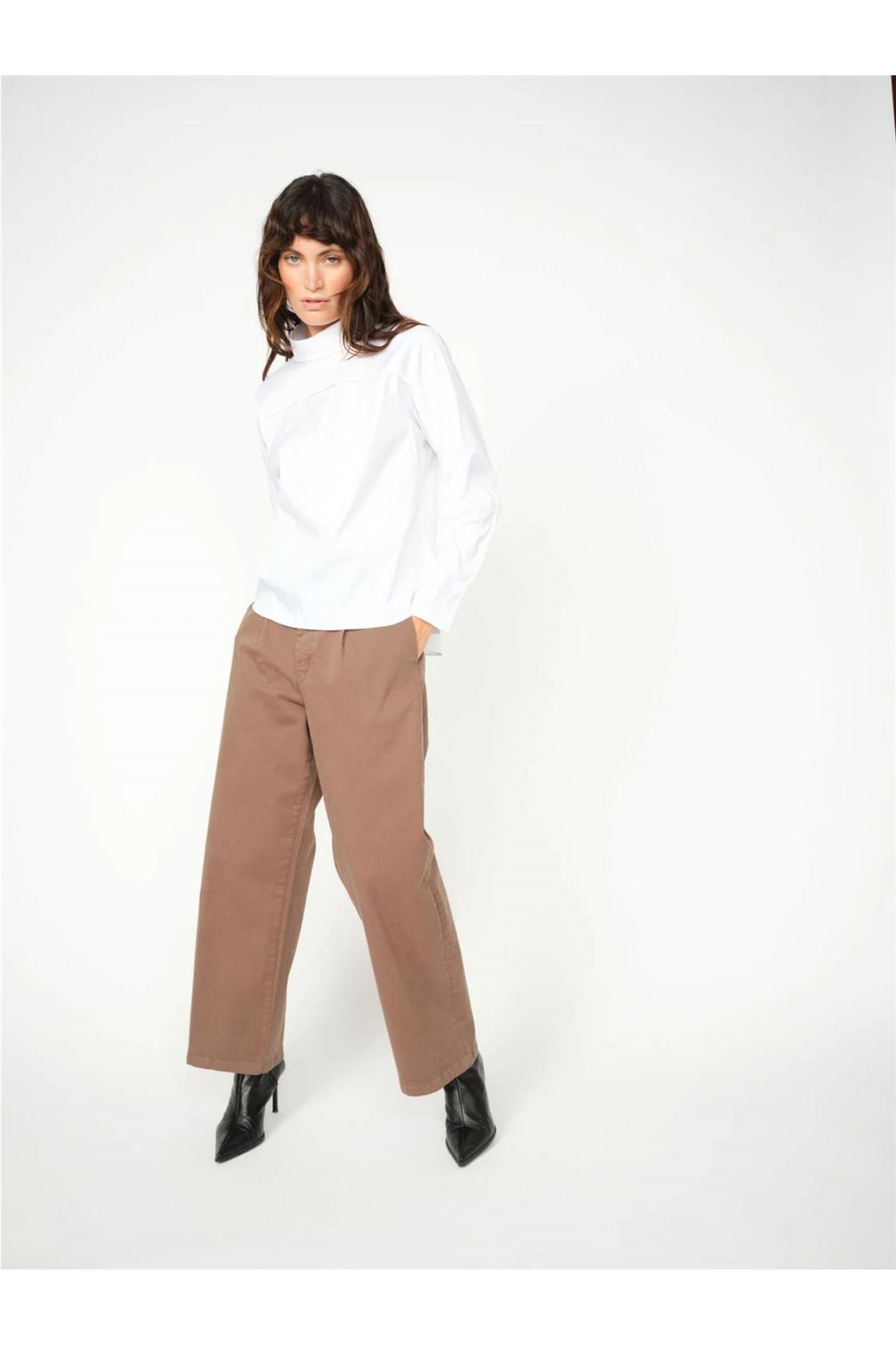 Pantalón loneta de mujer...