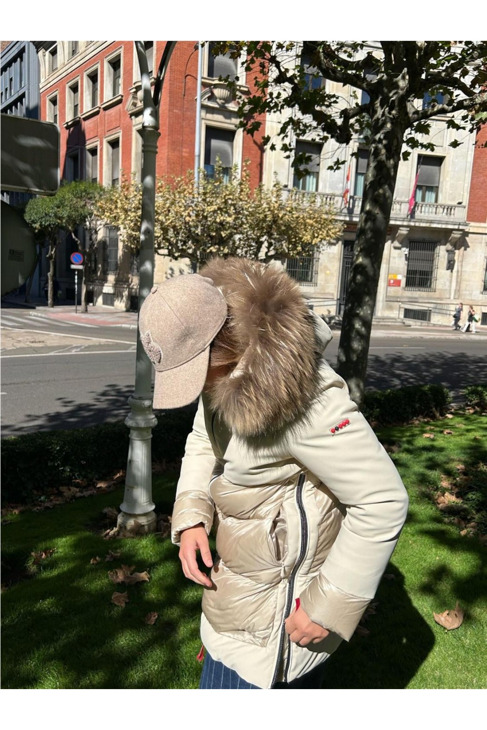 Plumas largo medio de mujer LOREA... Plumas largo medio de mujer LOREA...