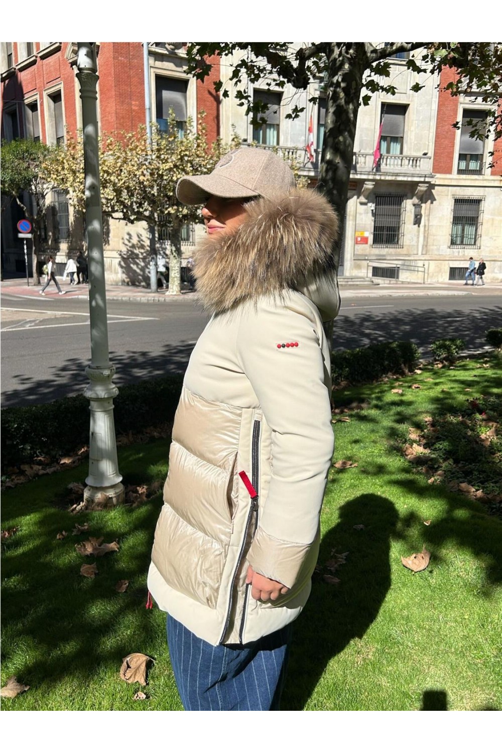 Plumas largo medio de mujer LOREA... Plumas largo medio de mujer LOREA...