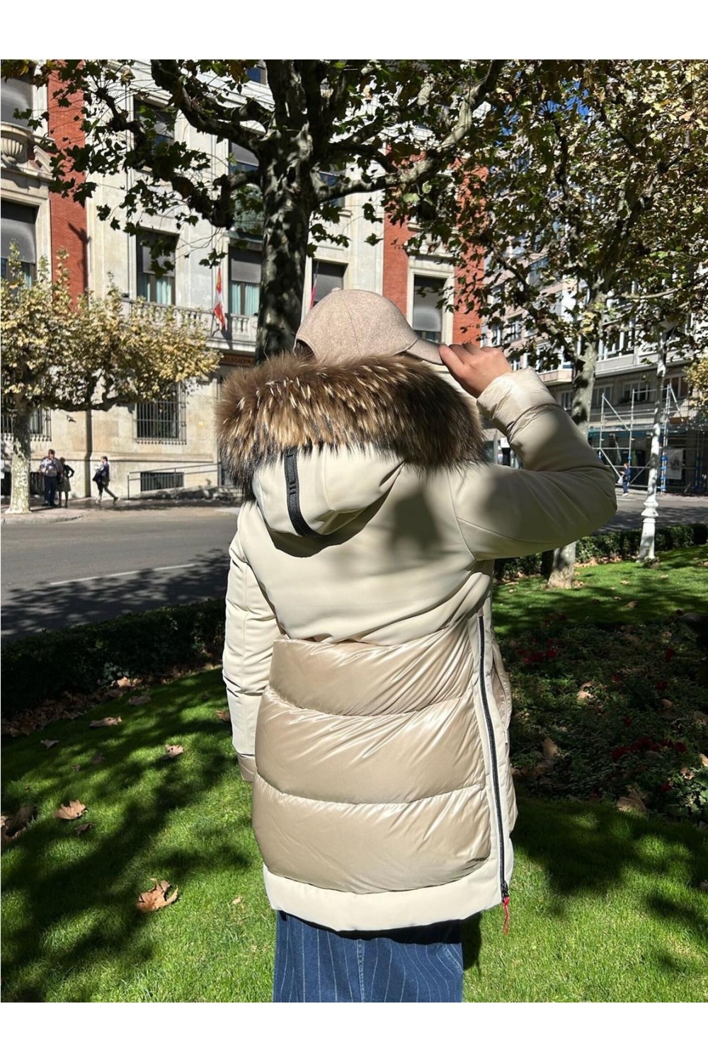 Plumas largo medio de mujer LOREA... Plumas largo medio de mujer LOREA...