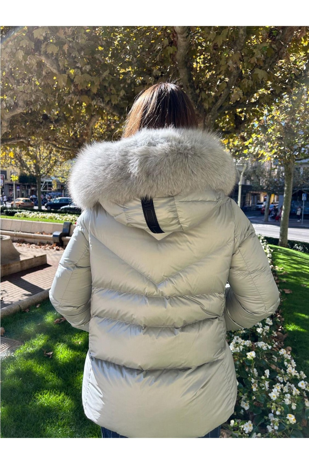 Plumas corto de mujer RANDY Dichi... Plumas corto de mujer RANDY Dichi...