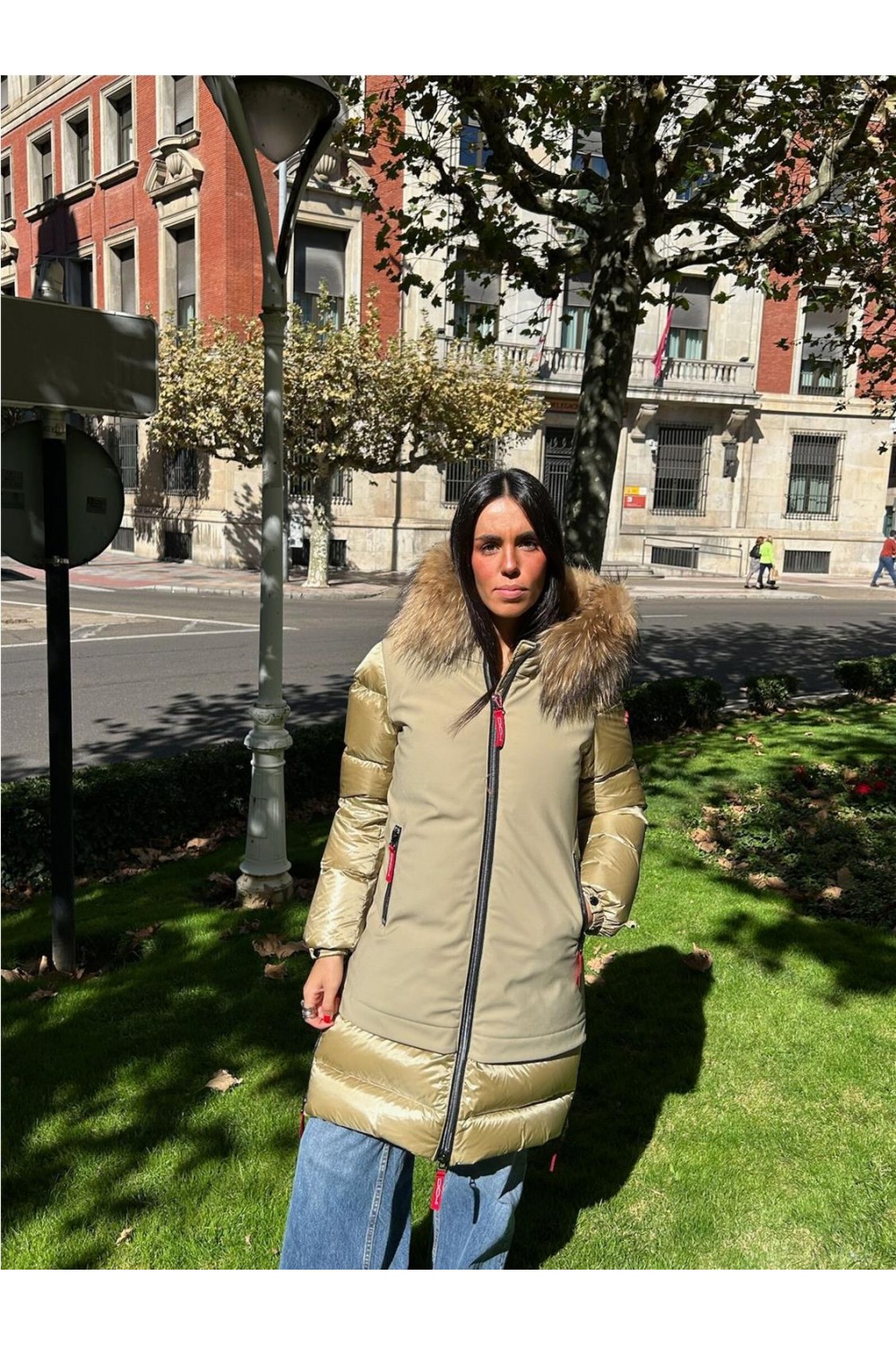 Plumas largo tres cuartos de mujer... Plumas largo tres cuartos de mujer...