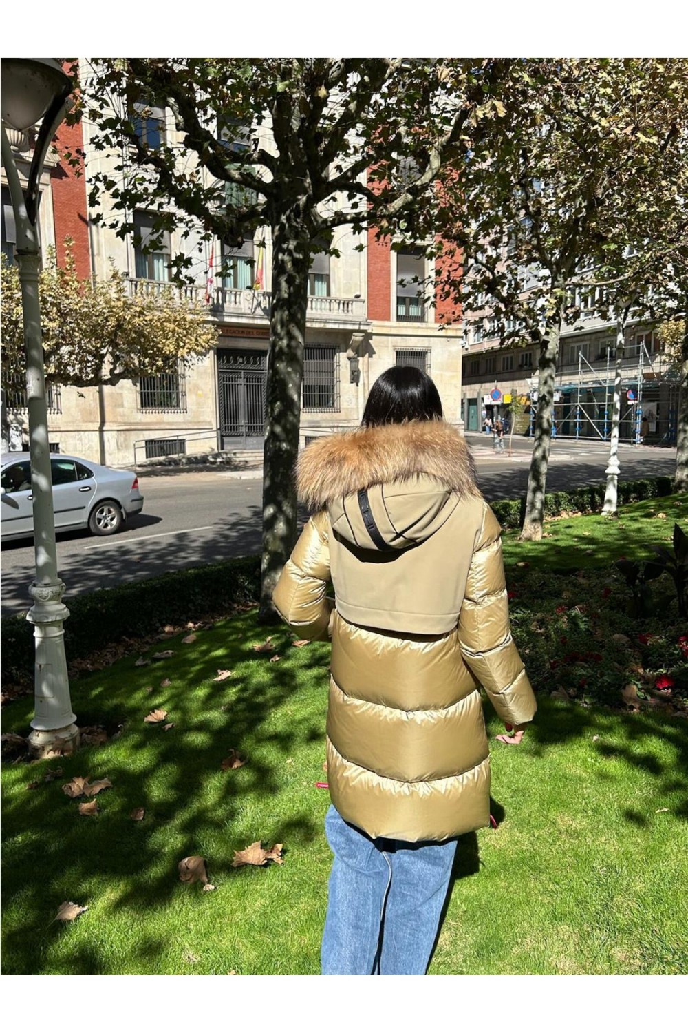 Plumas largo tres cuartos de mujer... Plumas largo tres cuartos de mujer...