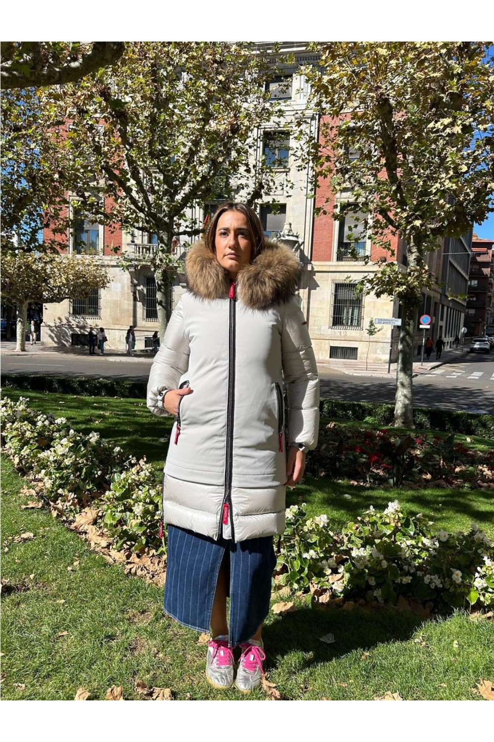 Plumas largo tres cuartos de mujer... Plumas largo tres cuartos de mujer...