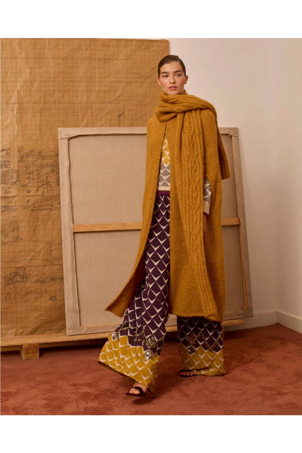 Bufanda de mujer de punto Is Coming... Bufanda de mujer de punto Is Coming...