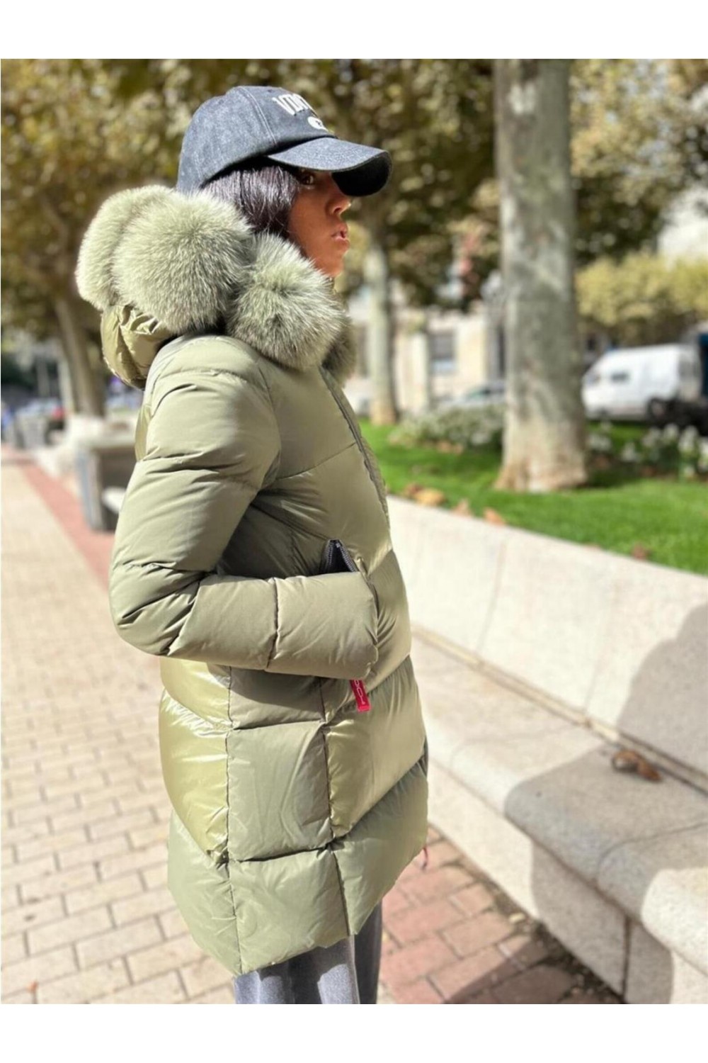 Plumas largo medio de mujer STEFFIE... Plumas largo medio de mujer STEFFIE...