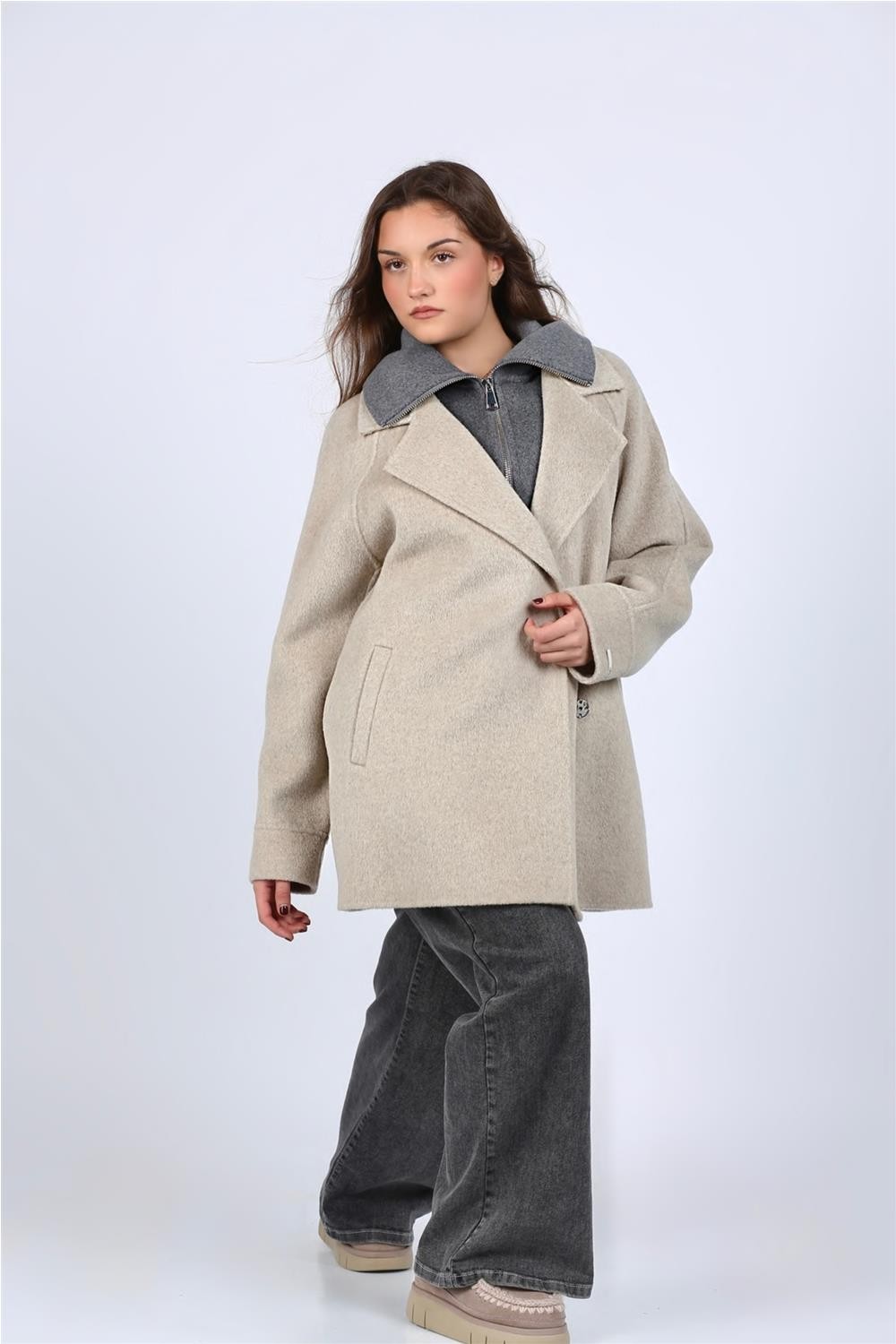 Abrigo corto de mujer de... 2