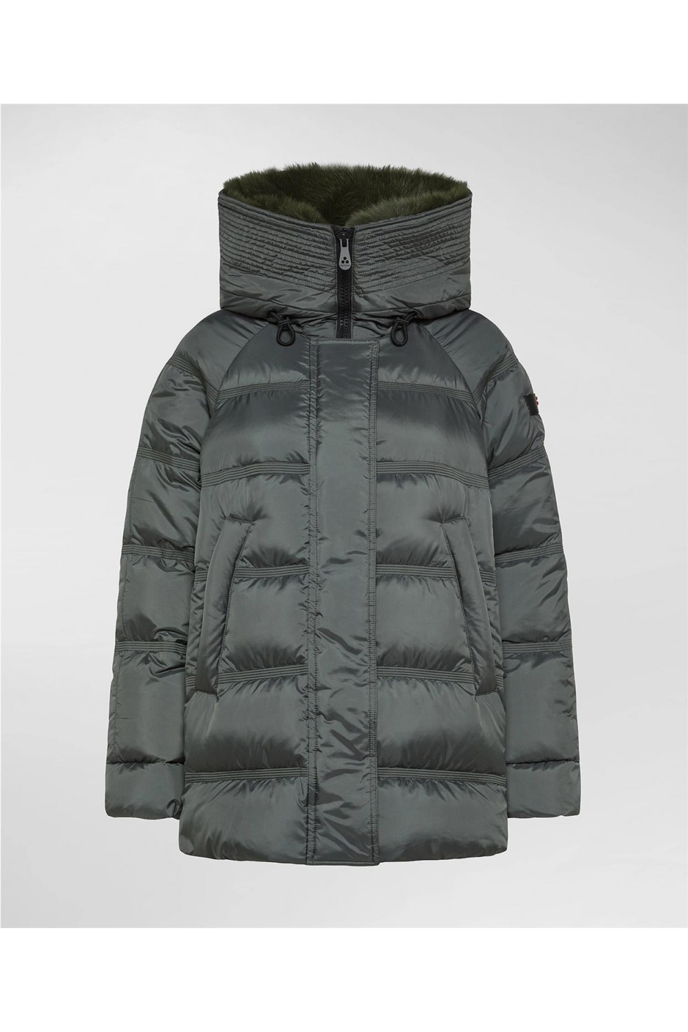 Plumas de largo medio de...