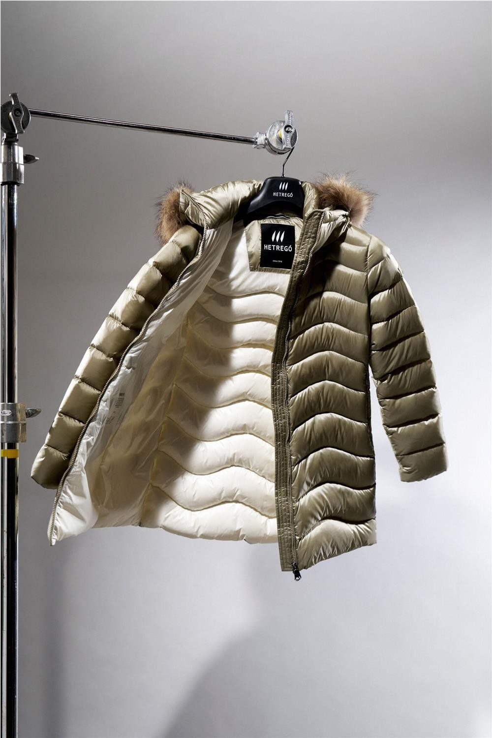 Plumas de largo tres...