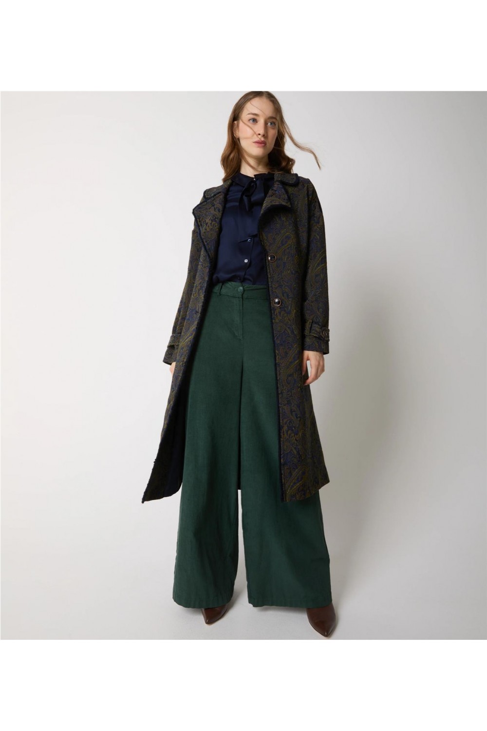 Pantalón de pana de mujer...