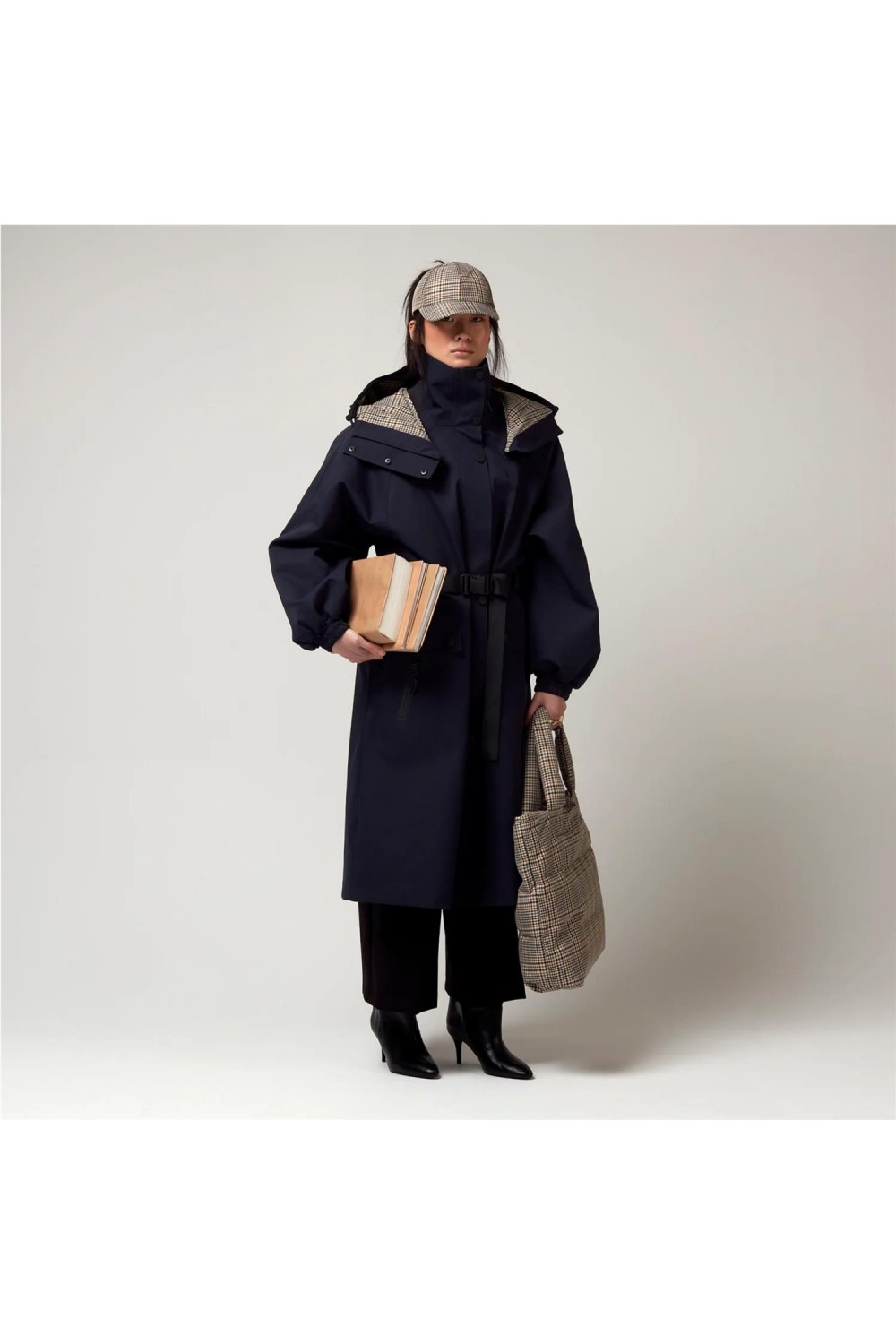 Gabardina de mujer INDRA...