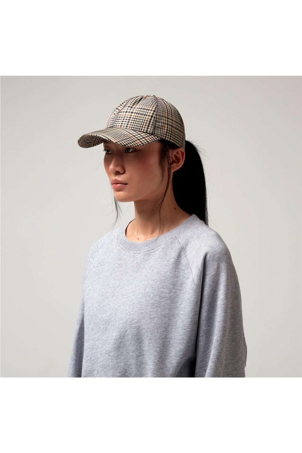 Gorra de mujer DARA...