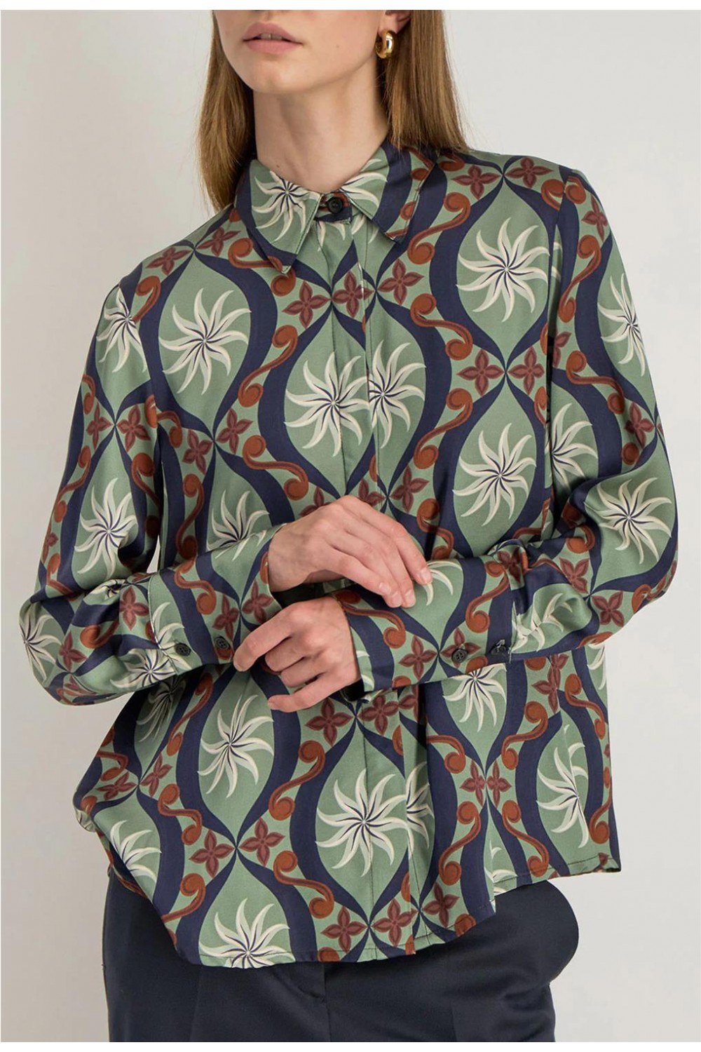 Camisa de mujer NISSA...