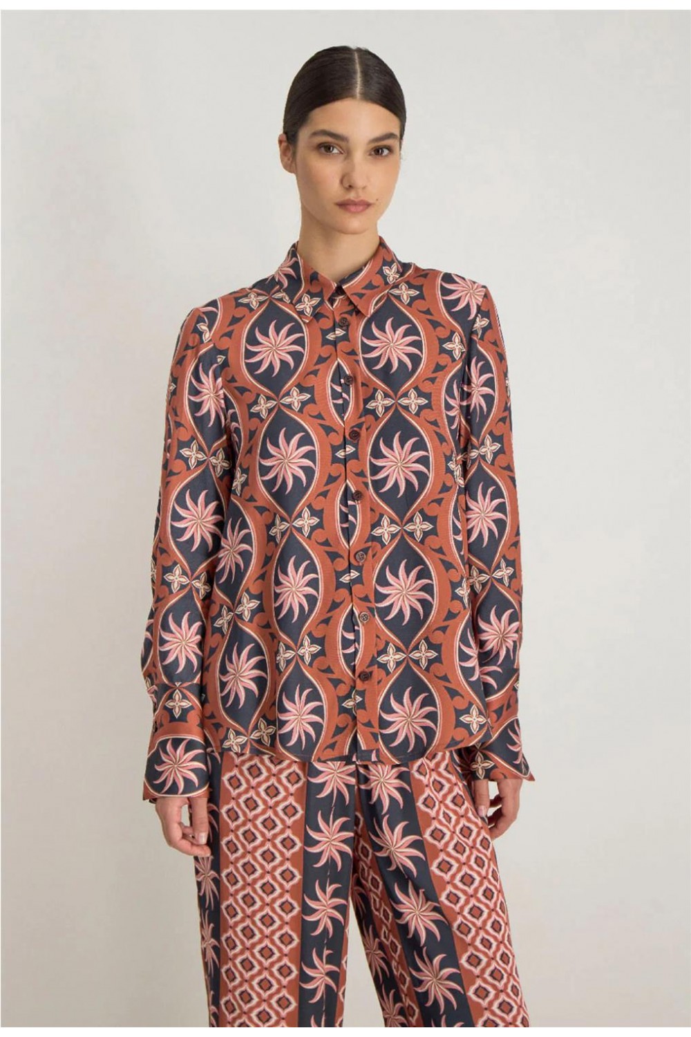 Camisa de mujer NISSA... 2