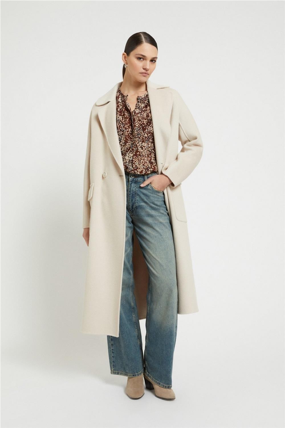 Abrigo largo de mujer...