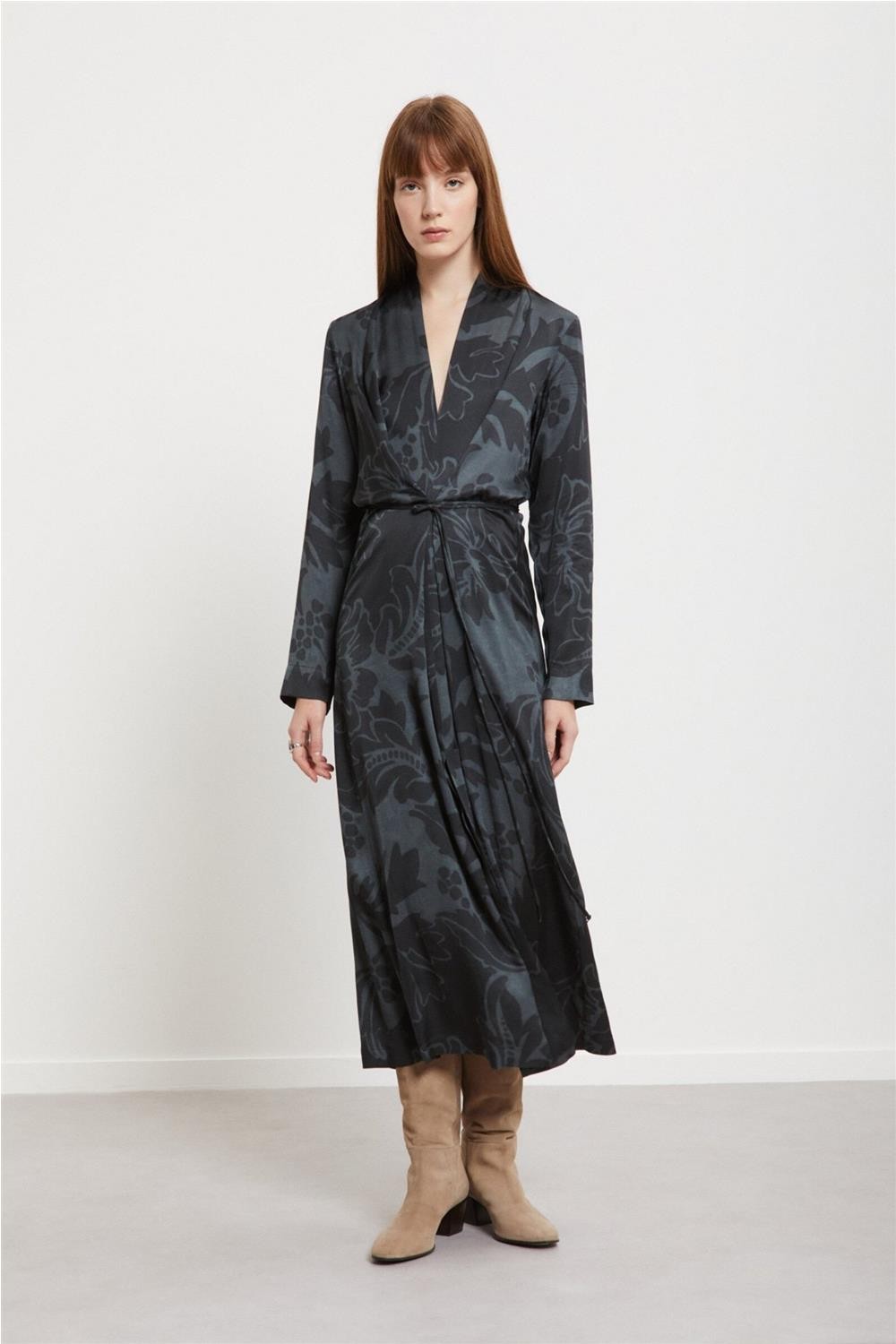 Vestido largo de mujer...