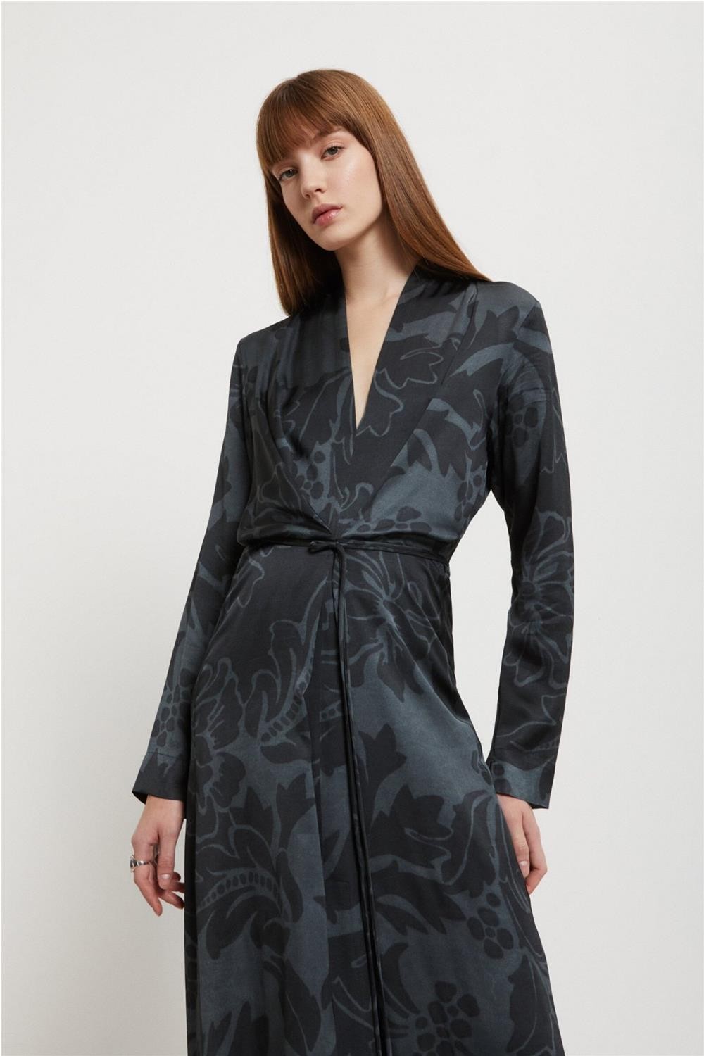 Vestido largo de mujer... 2