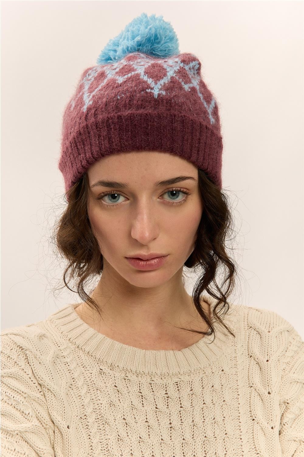 Gorro de punto de mujer...