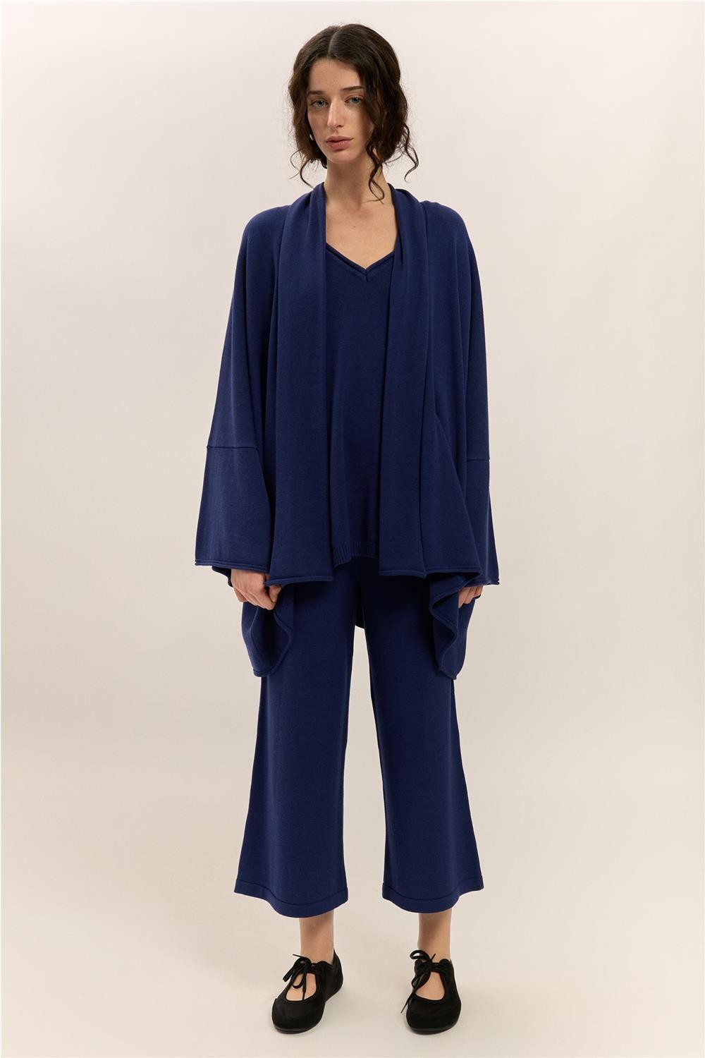 Pantalón de punto de mujer...