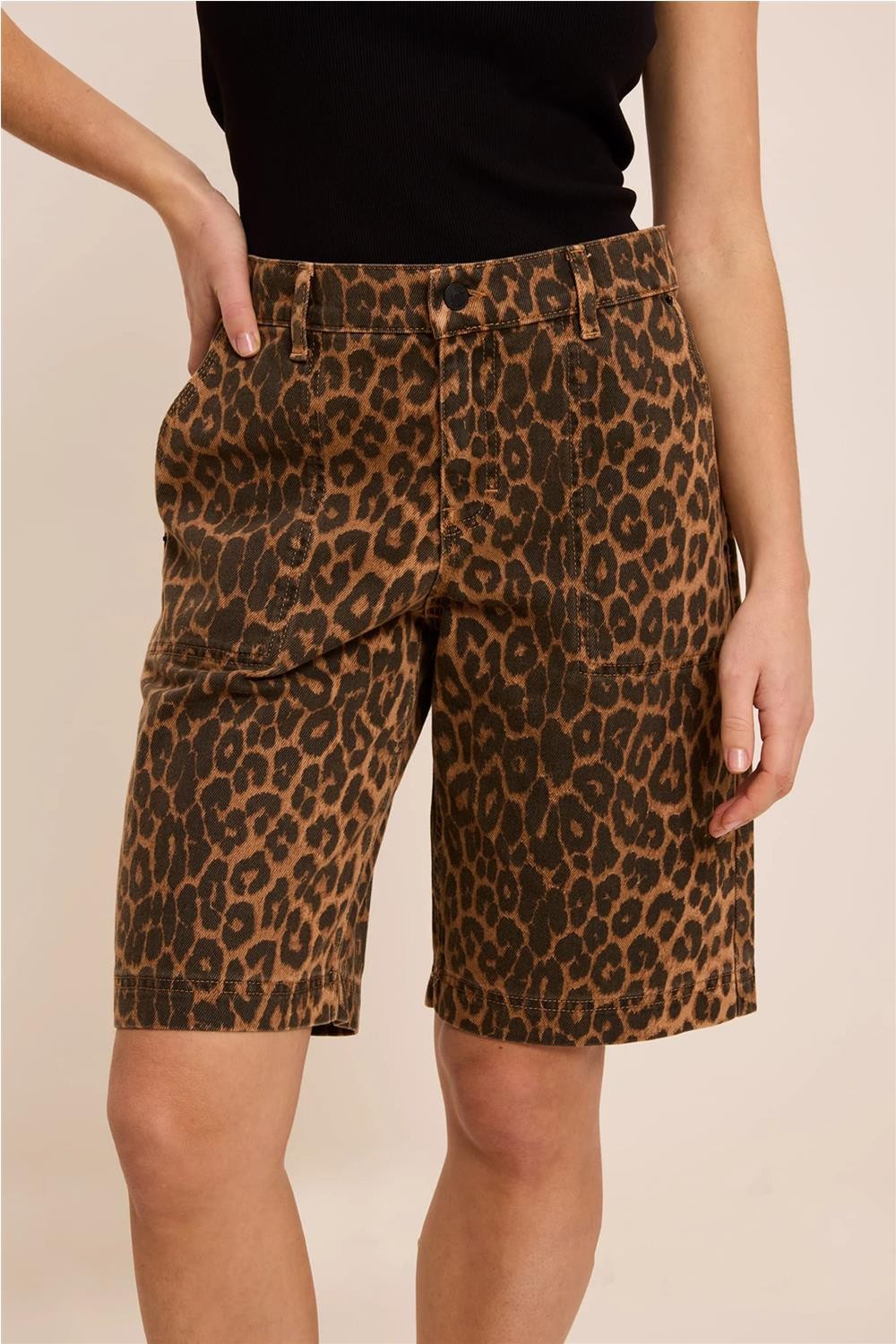 Bermudas vaqueras de mujer...