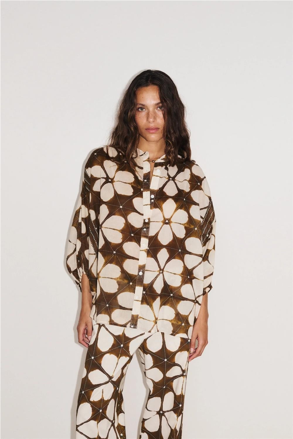 Camisa de mujer LOTUS... 2