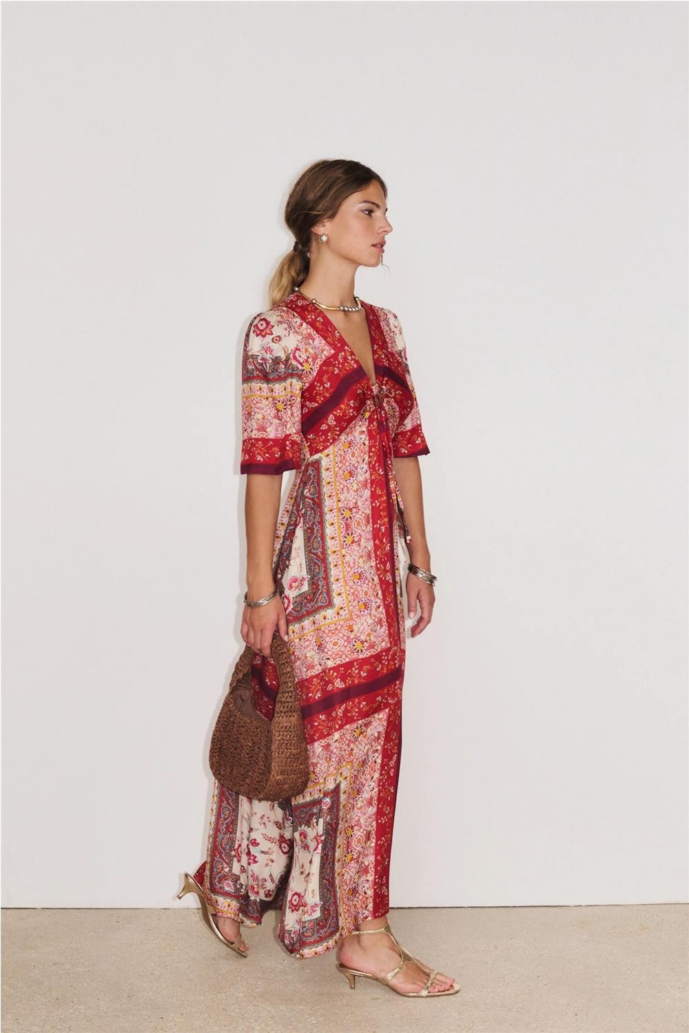 Vestido largo de mujer...