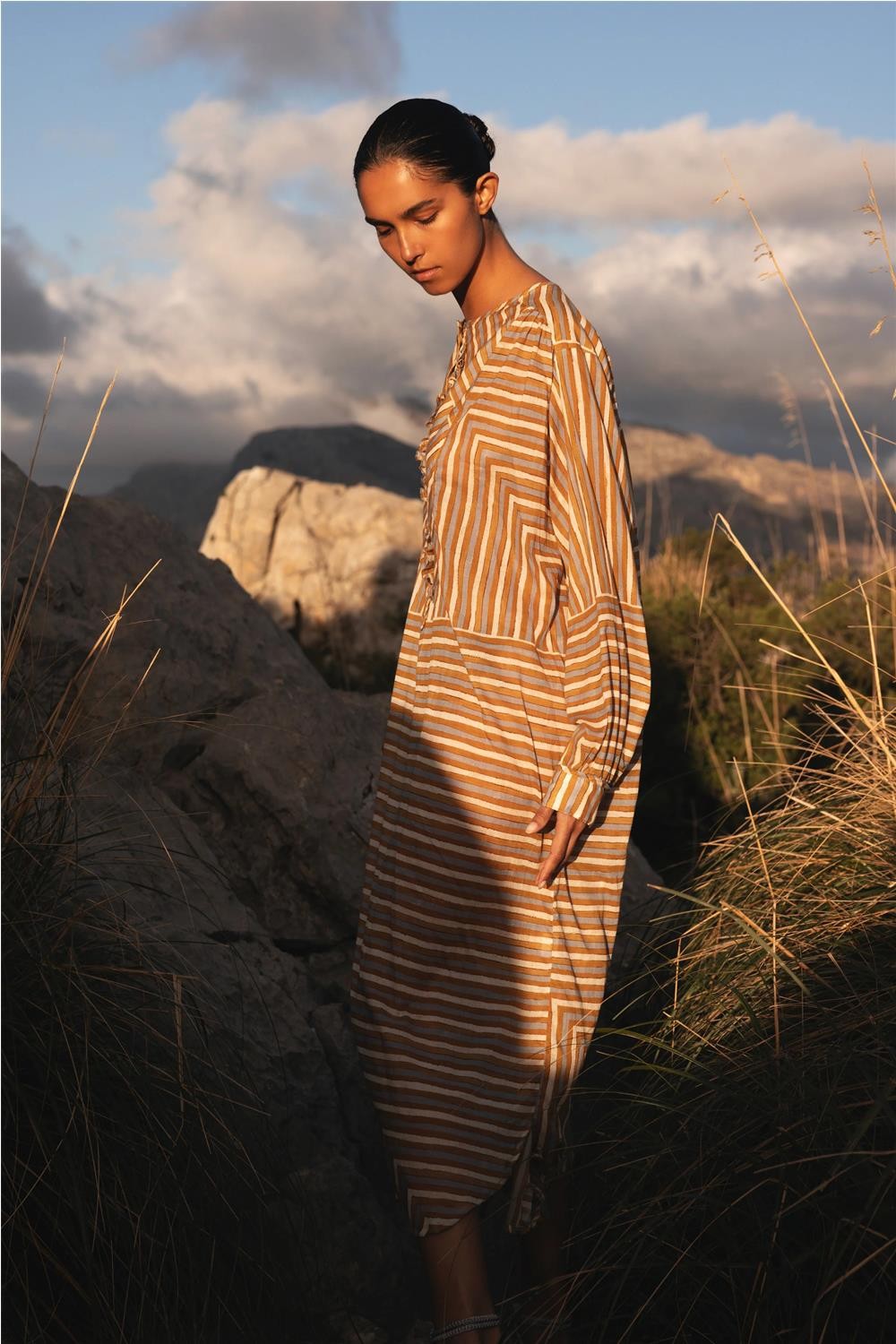 Vestido largo de mujer...