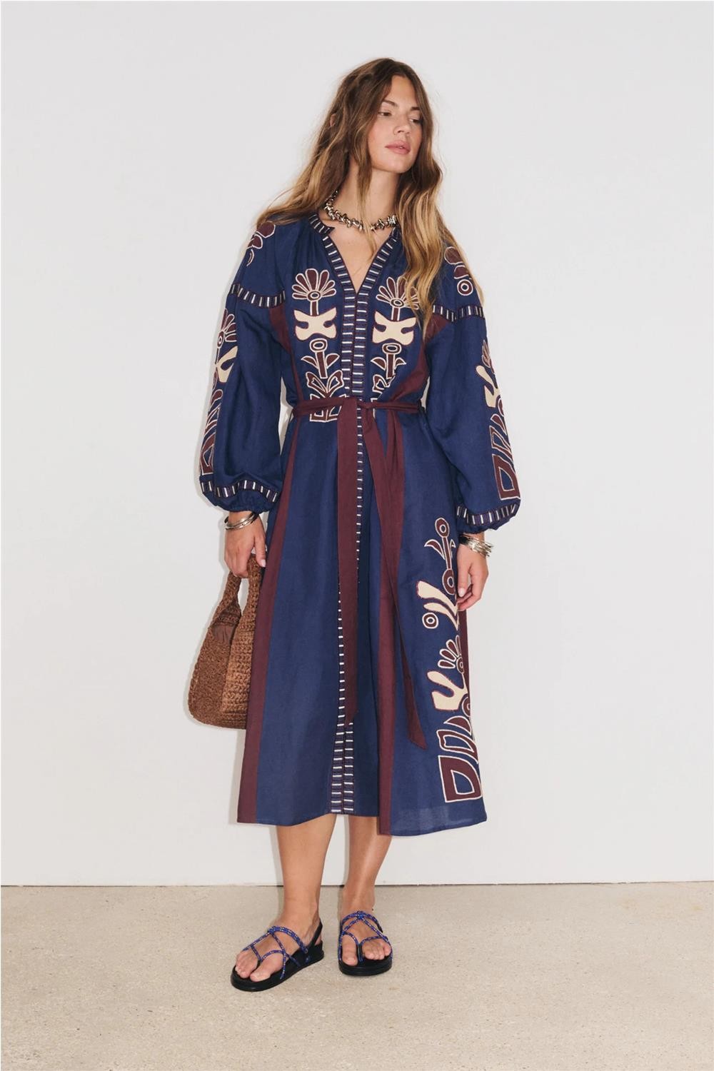 Vestido largo de mujer... 2