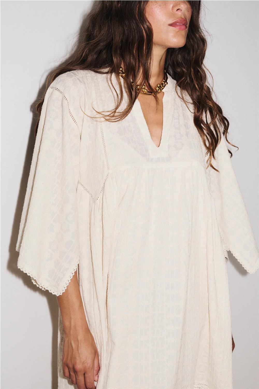 Vestido corto de mujer... 2