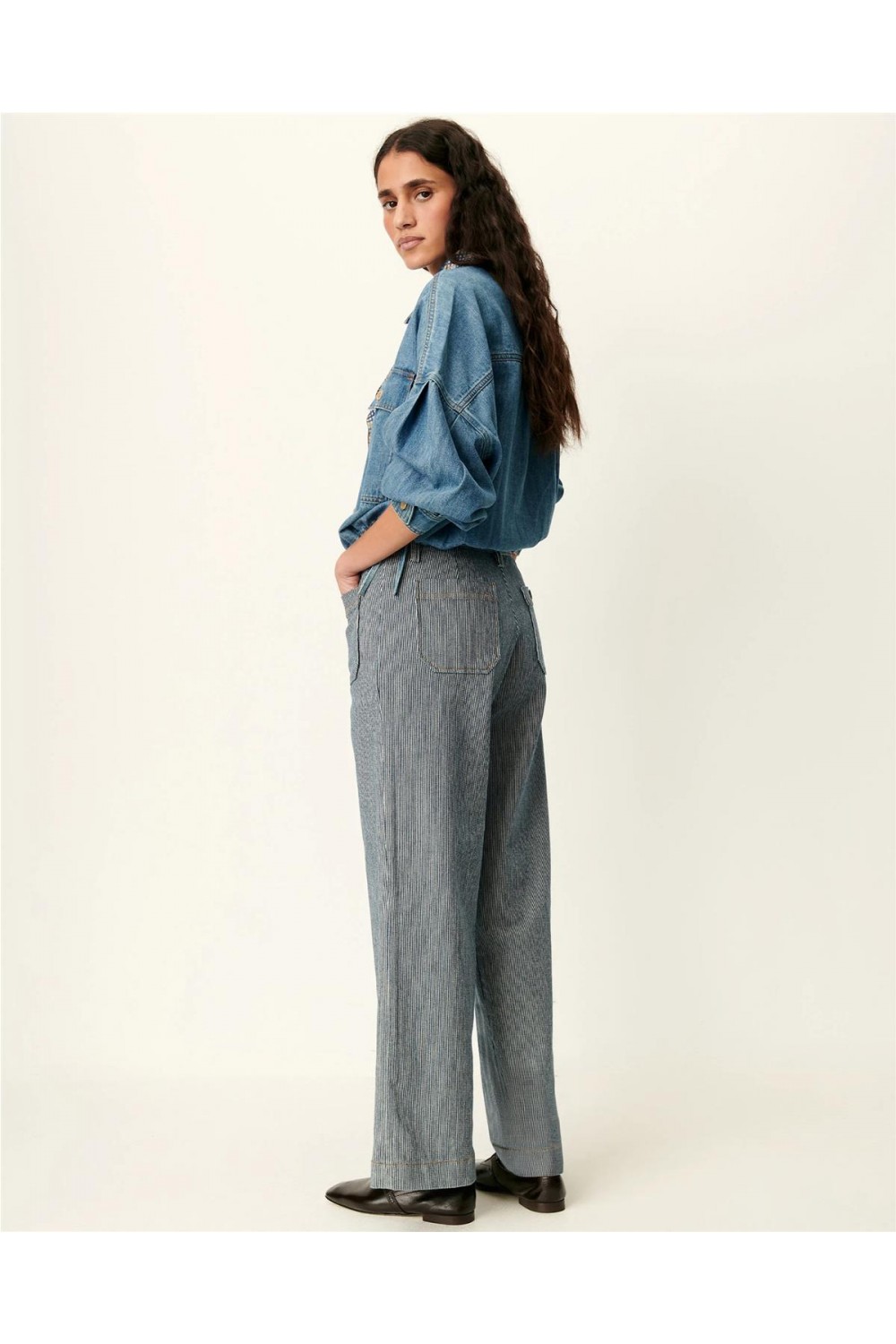 Pantalón vaquero de mujer... 2