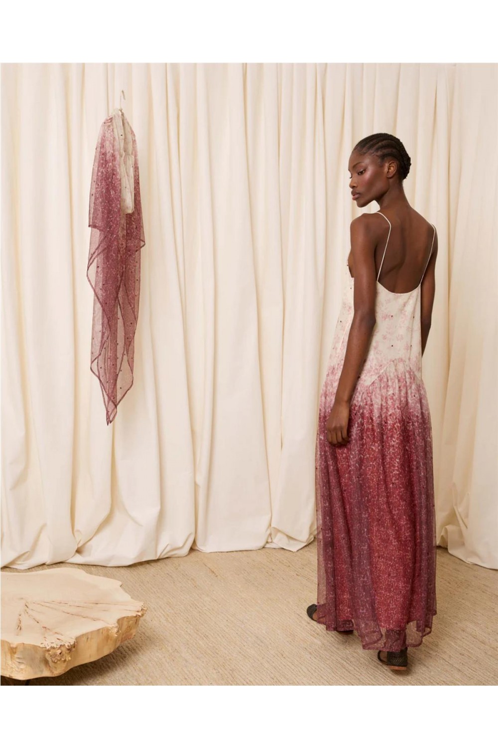 Vestido largo de mujer... 2