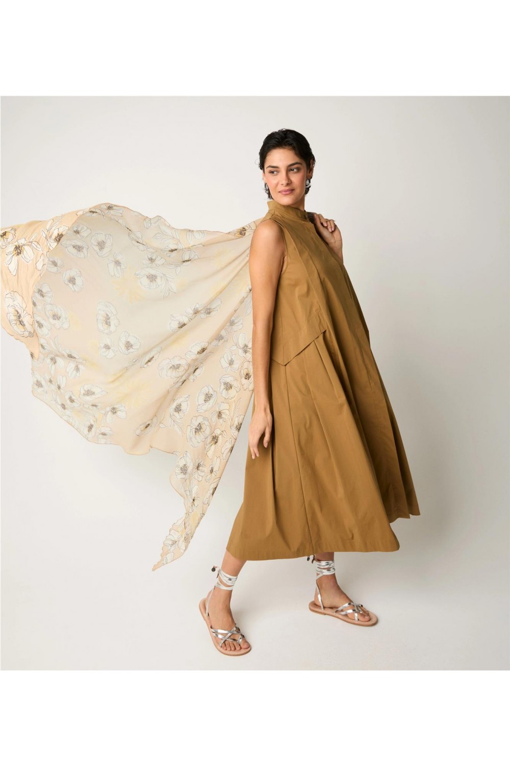 Vestido largo de mujer...