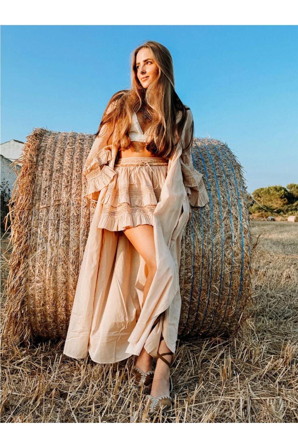 Vestido-chaqueta de mujer...