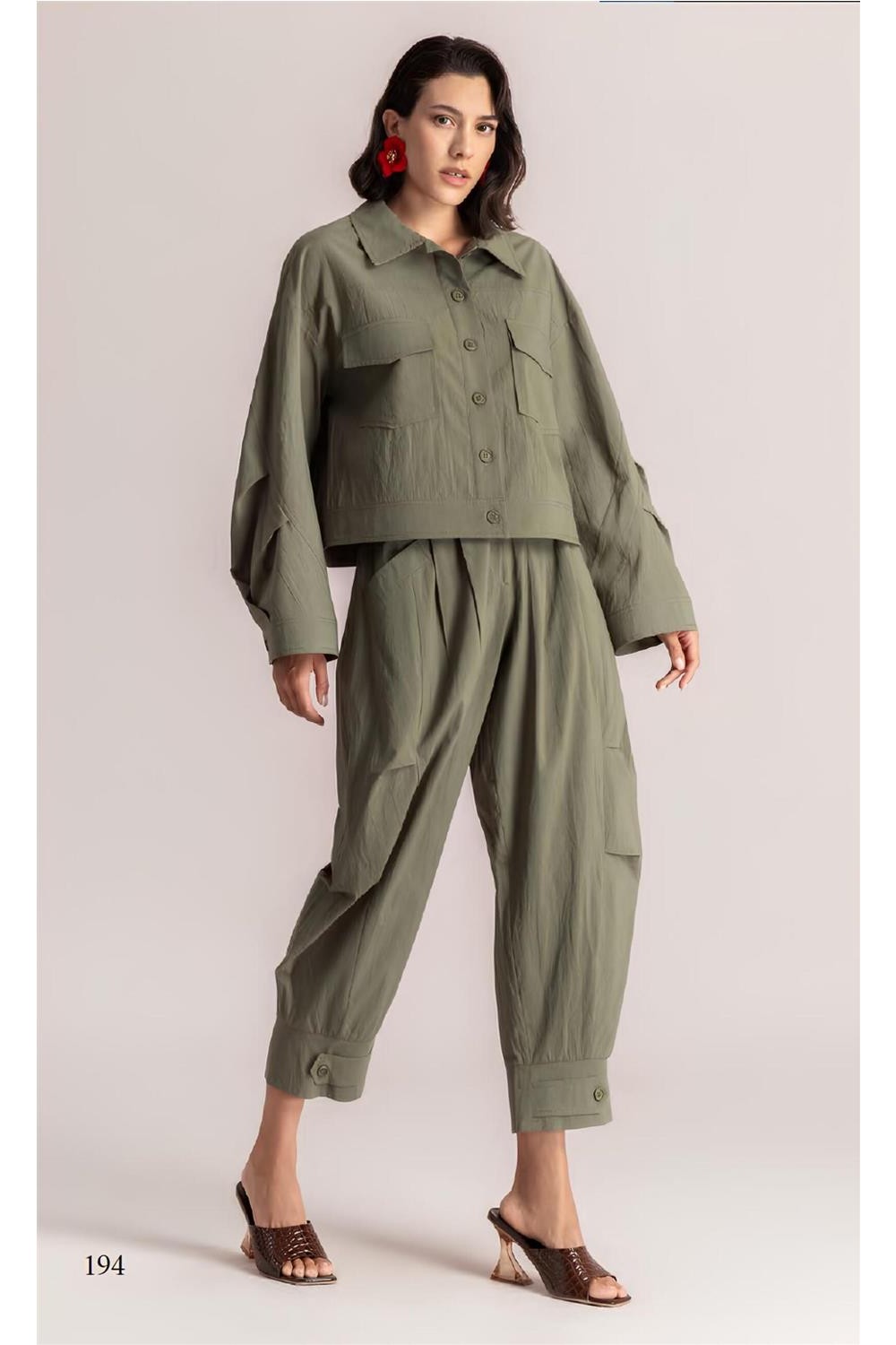 Pantalón de vestir de mujer...