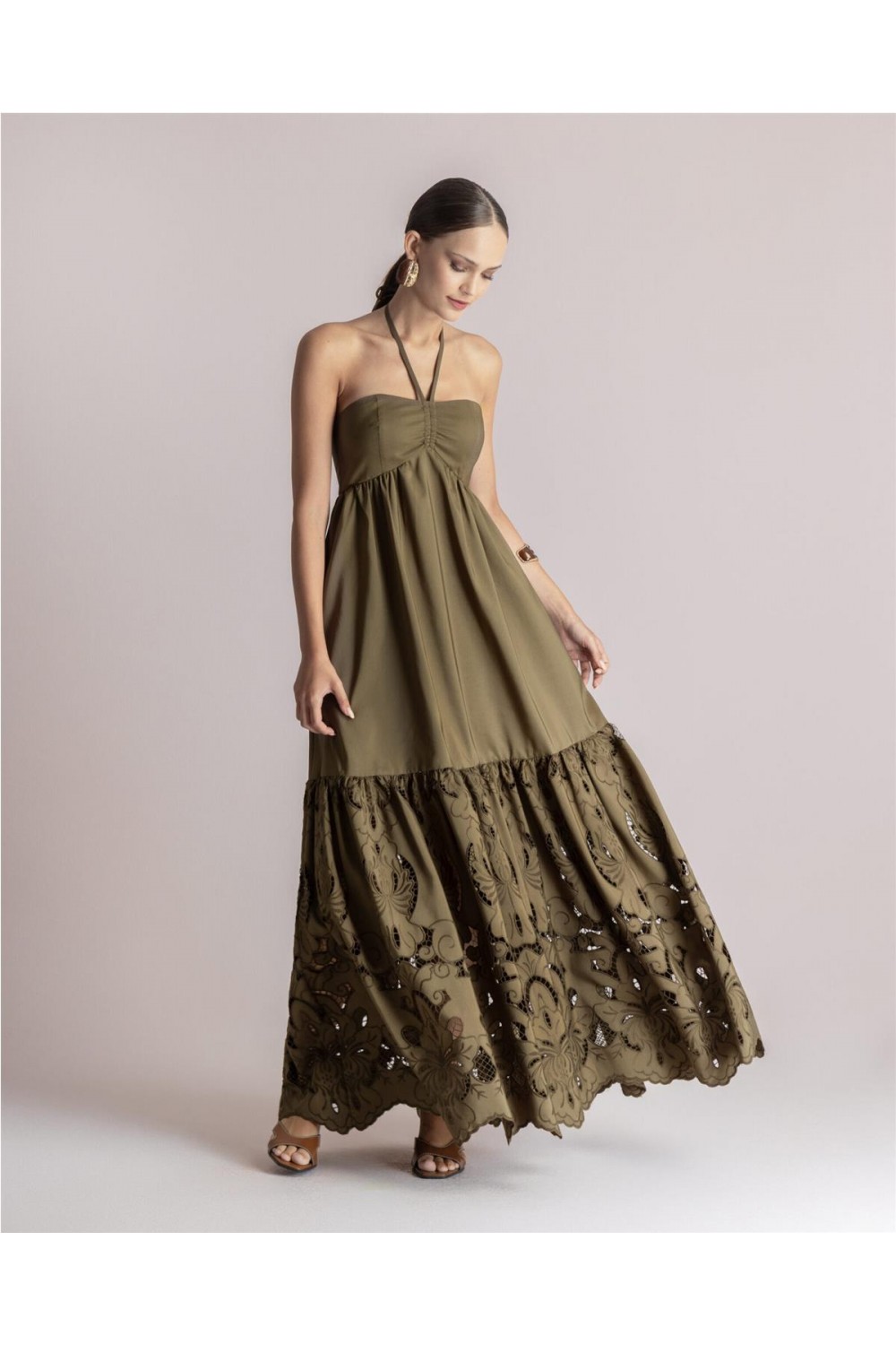 Vestido largo de mujer...