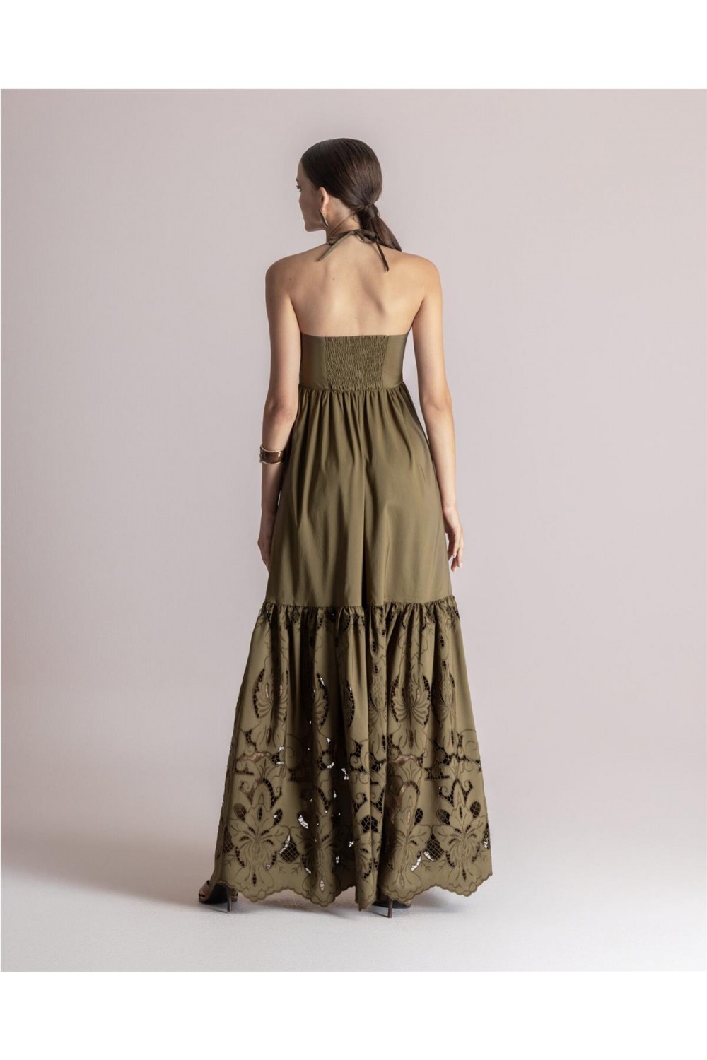 Vestido largo de mujer... 2