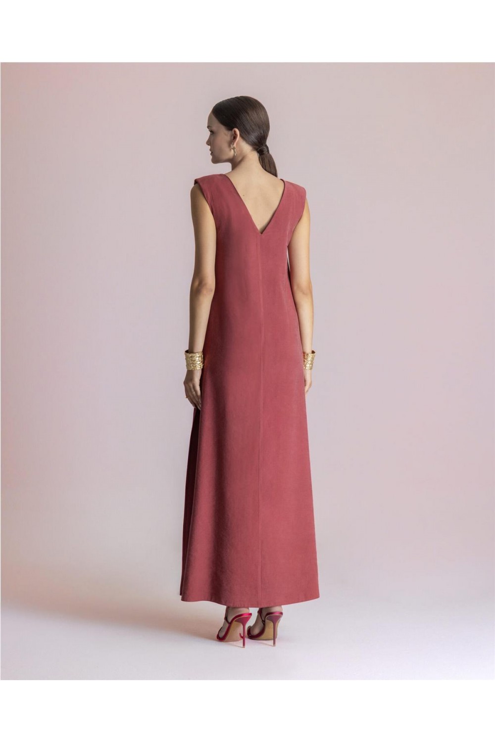 Vestido largo de mujer... 2