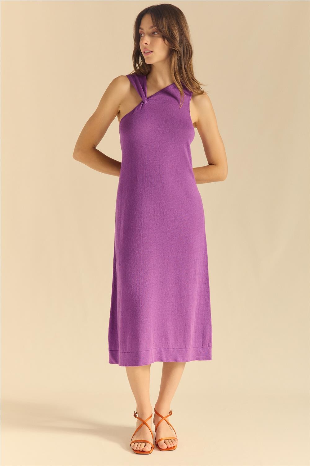Vestido midi de mujer nudo...