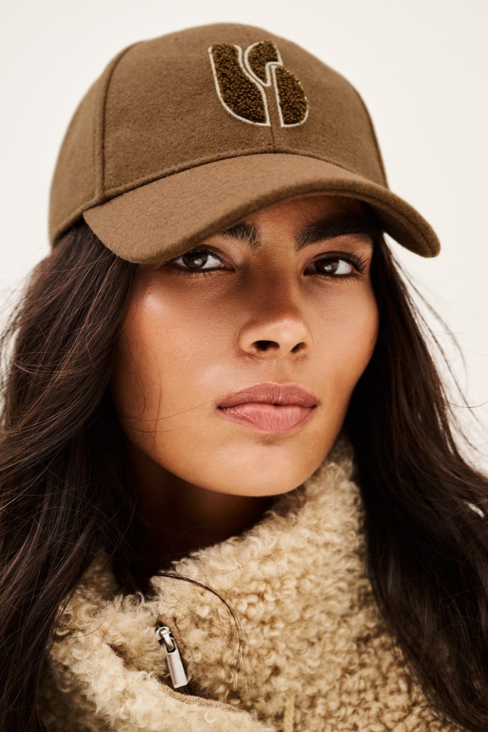 Gorra de mujer HUGO ba&sh...