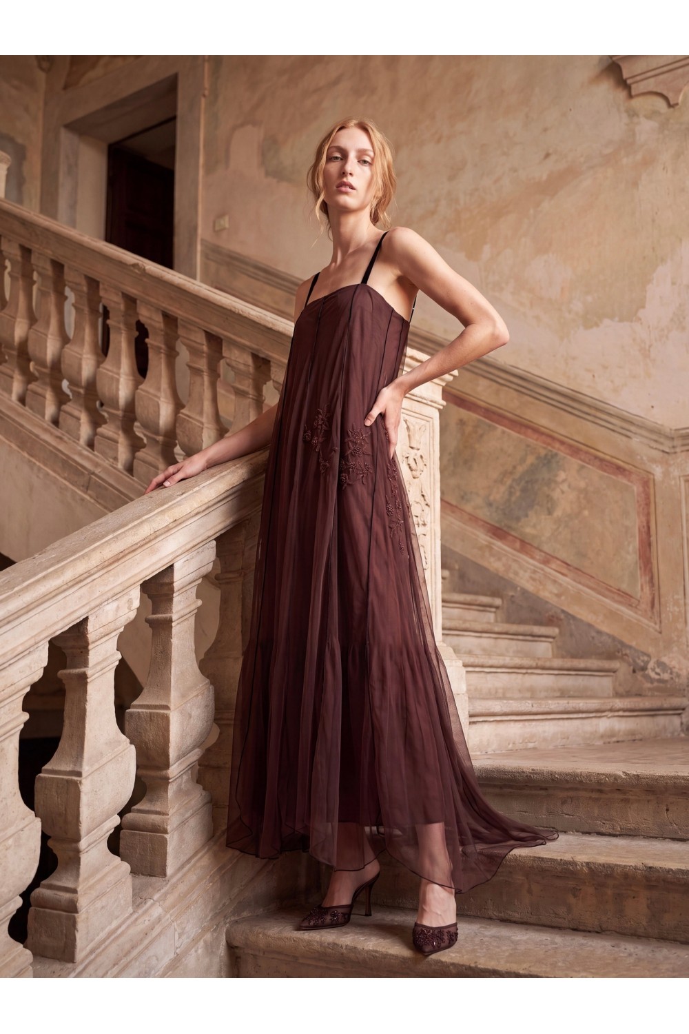 Vestido largo de mujer tul...