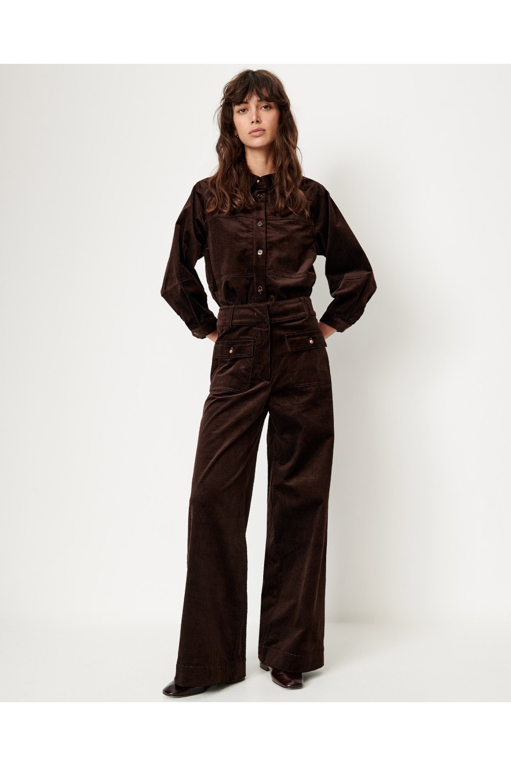 Pantalón de pana de mujer...