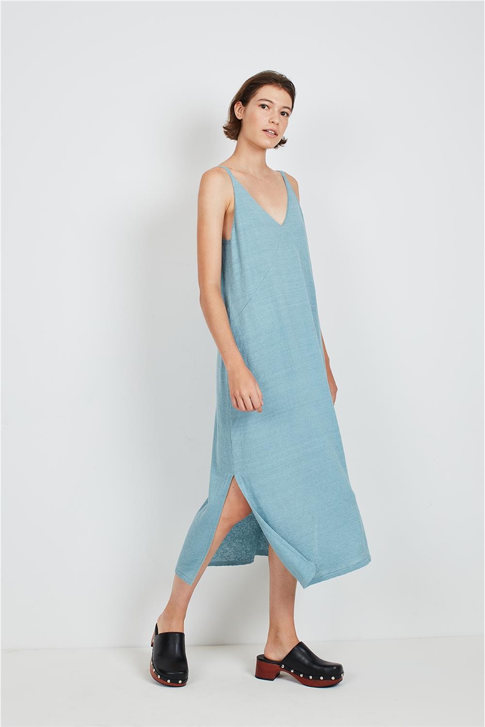 Vestido de mujer aberturas...